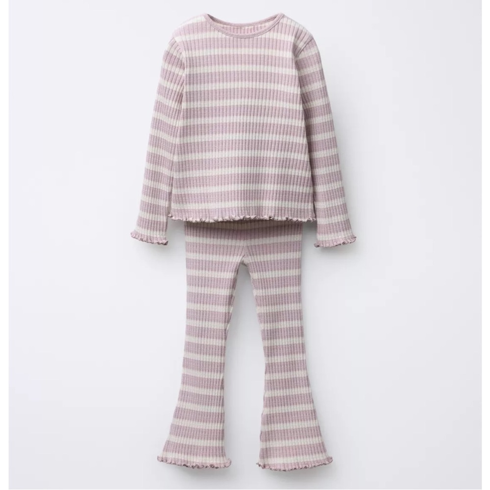 ZARA RIBBED FLARE LEGGINGS AND T-SHIRT SET